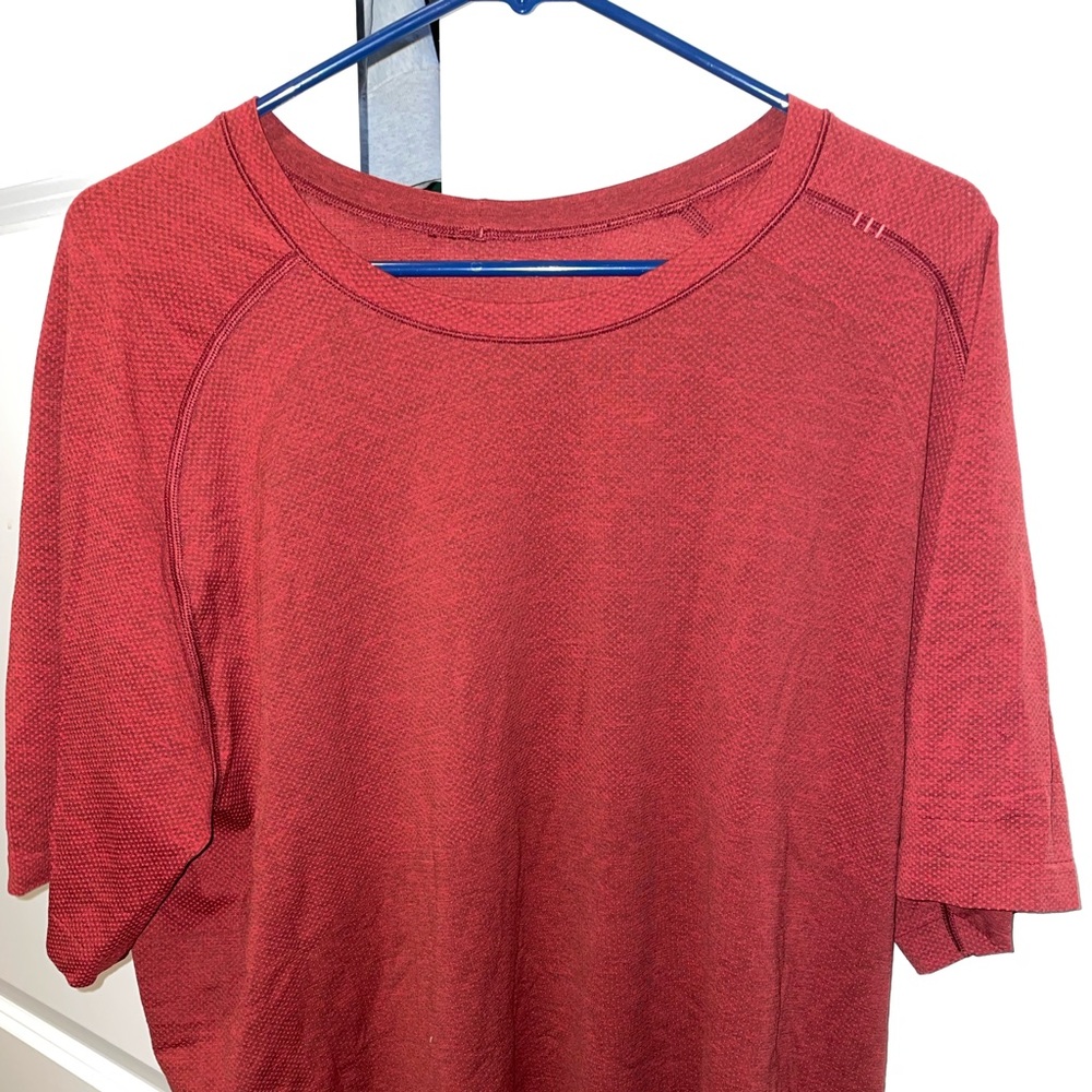 Red Lulu-lemon metal-tech t-shirt